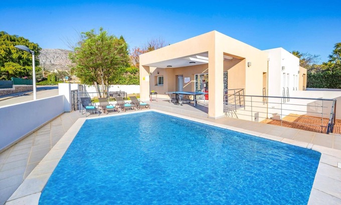 Beniarbeig Villa | Villa Pomera Dos by Villa Plus