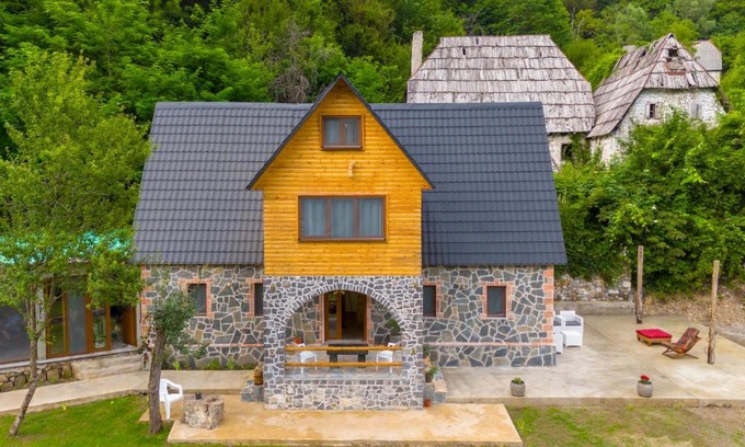 Shale House | villa prelatheth