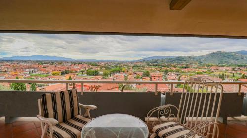 Monsummano Terme House | VILLA PRESTIGE - with Balconies