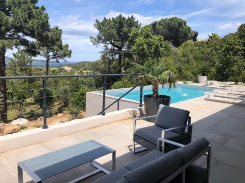 Cirendinu Villa | Villa privée-piscine-vue mer-pinarello-cirindinu