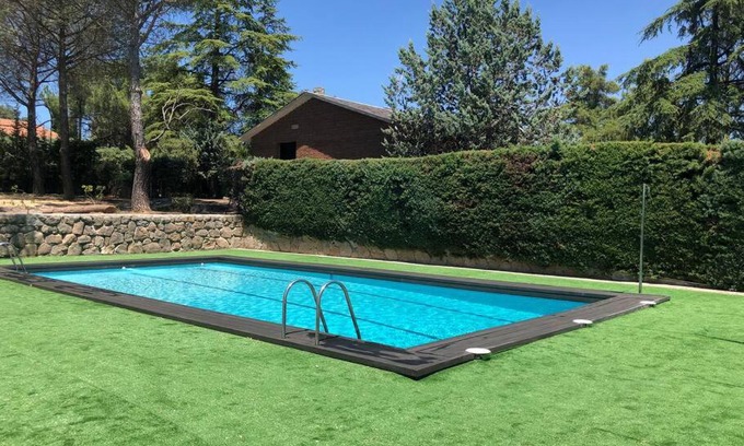 Valdemorillo House | Villa Rana, con amplio jardín, barbacoa y piscina