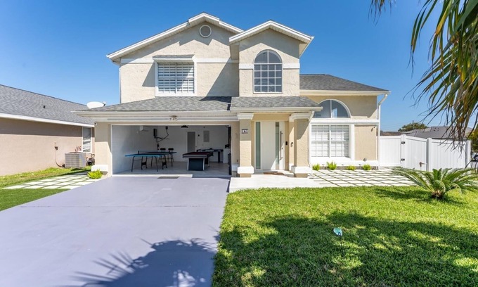 Buena Ventura Lakes House | Villa Resort Club w/FREE Heated Private Pool!