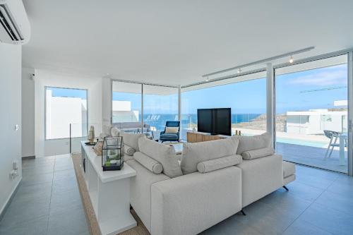 Callao Salvaje Villa | Villa Retama - Casangular by Upper