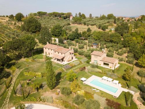 Foiano della Chiana Villa | Villa Ripa by Mmega