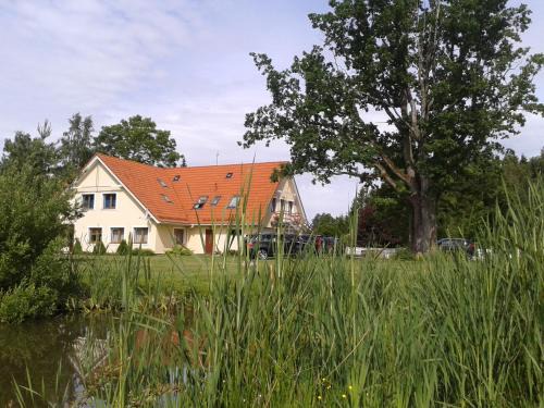 Joesuu House | Villa River Rose