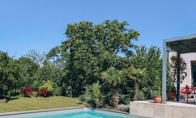 La Rochelle Villa | Villa Roland Garros – Swimming pool - Private park