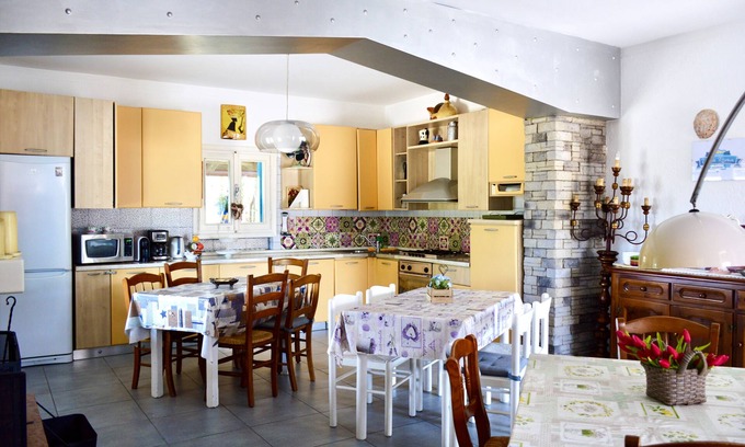 Ca' Pirami House | Villa Roma Bed and Breakfast