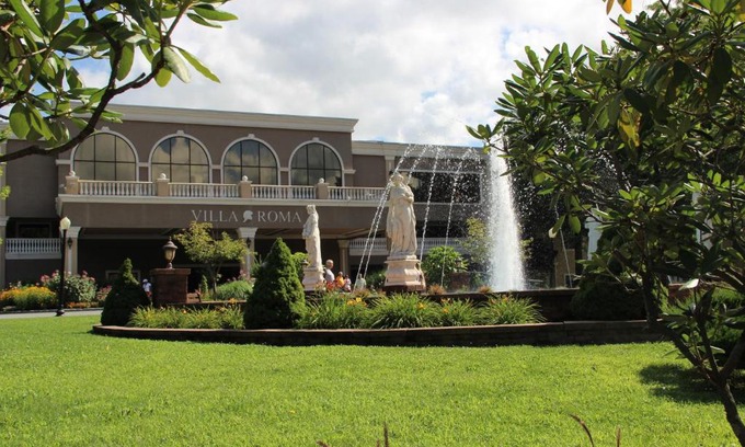 Town of Delaware Resort | Villa Roma Resort and Conference Center