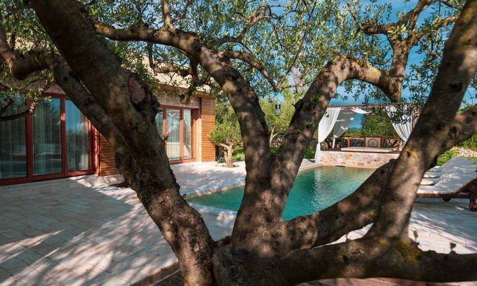 Sveti Filip i Jakov Cottage | Villa "Romance"