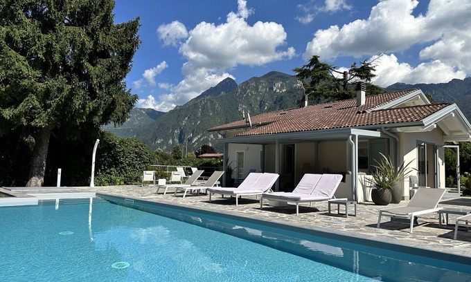 Bagolino Villa | Villa 'Romantica Lake Idro' with Private Pool, Wi-Fi and Air Conditioning
