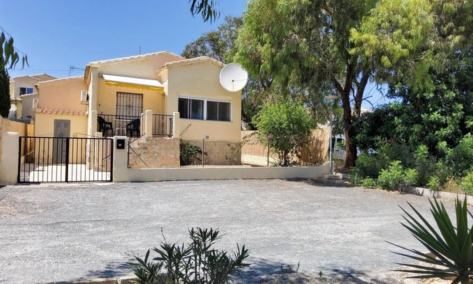San Fulgencio Villa | Villa 'Rosa - La Marina Urbanisation' with Wi-Fi, A/C, Terraces & Garden