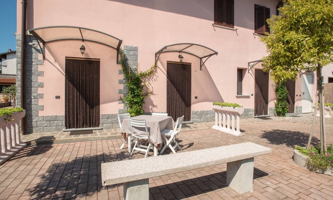 Paruzzaro Bed & Breakfast | Villa Rosy B&B