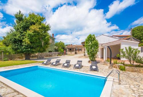 Municipality of Zminj House | Villa Roži, a charming renovated Istrian house with pool