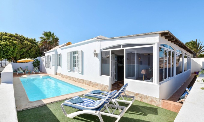 Matagorda Villa | Villa "Rústica" close to the Beach with Sea and Mountain Views, Pool & Terraces