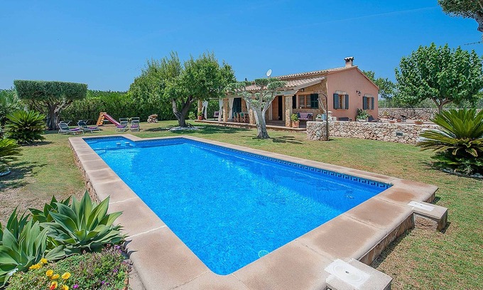 Alcudia Villa | Villa S Hortet Den Jua -This Villa includes a private pool, WI-FI & Table tennis