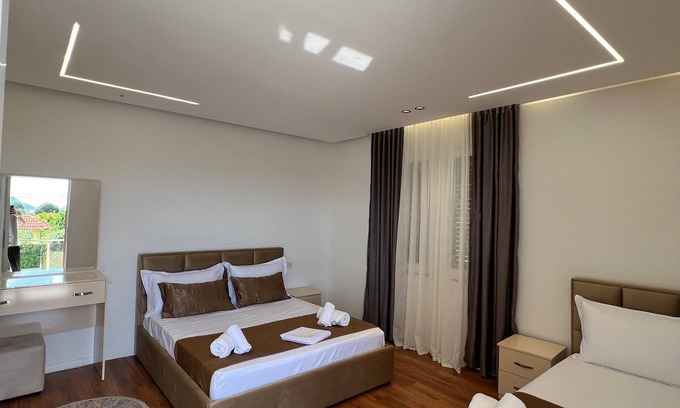 Shkoder County Hotel | Villa S&M Shkoder