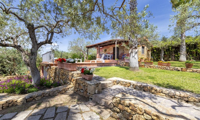 Alghero Villa | Villa 'Sa Domo Su Sole ' with Sea View, Private Terrace and Wi-Fi