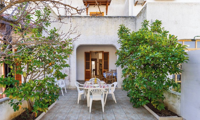 Scala di Furno Villa | Villa 'Sabrina Con Piscina' with Shared Pool, Private Terrace and Air Conditioning