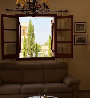 Kathikas House | Villa Saint George - Stone Costa