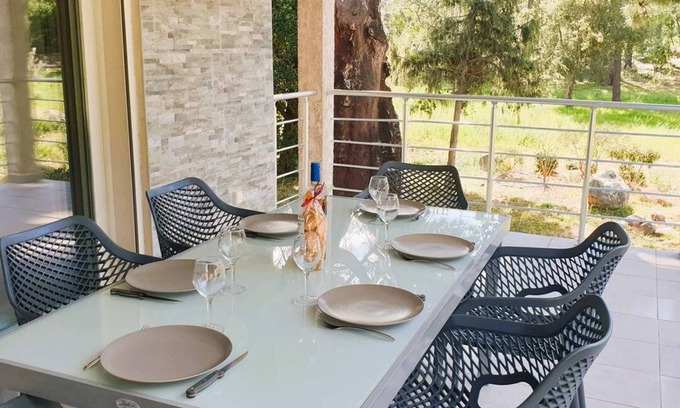 San-Gavino-di-Carbini House | Villa Salute. 6 pers, 10 min plage en voiture