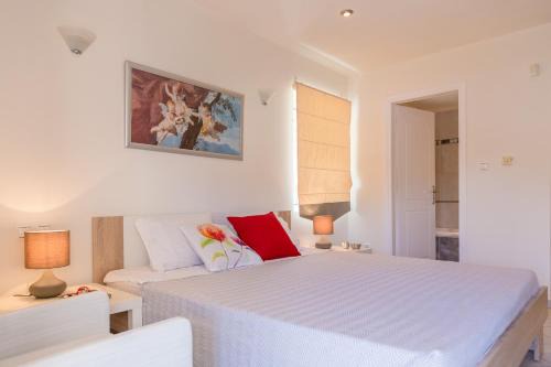 Marathon Villa | Villa Santa Barbara