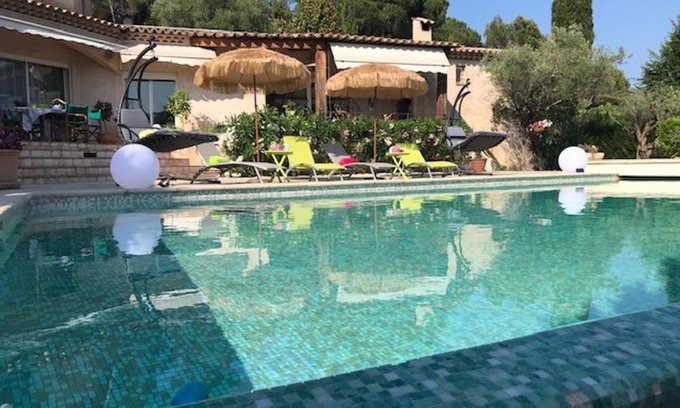 Auribeau-sur-Siagne Bed & Breakfast | villa santa rita