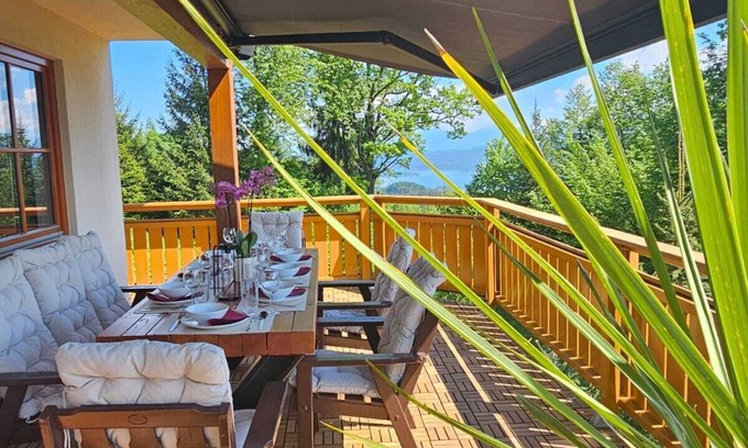 Techelsberg am Worther See Villa | Villa Sara - your oasis of peace with a view of Lake Wörthersee and the mountains