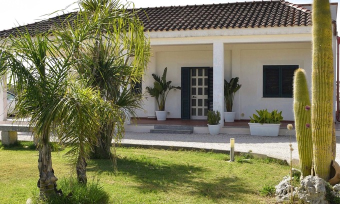 Spongano House | Villa Sarah - cottage surrounded by nature 5km from the sea