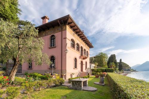Malcesine Villa | Villa Schlosser Lake Front & Private Pool