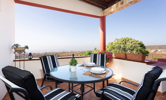 Granadilla de Abona House | VILLA SEAVIEWS WIFI
