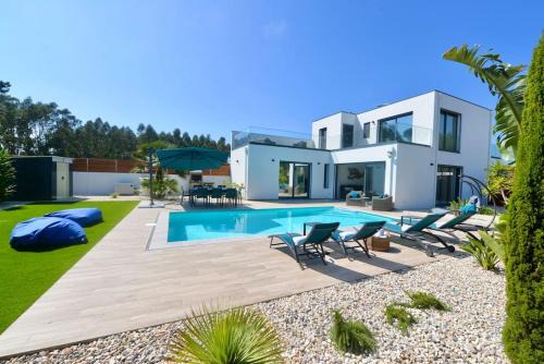 Sao Martinho do Porto Villa | Villa Serena - Exquisite villa with private heated pool
