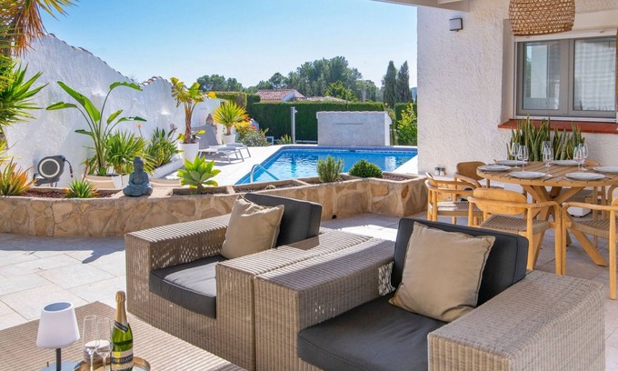 La Sabatera Villa | Villa Serenity - Renovated 3-bedroom villa