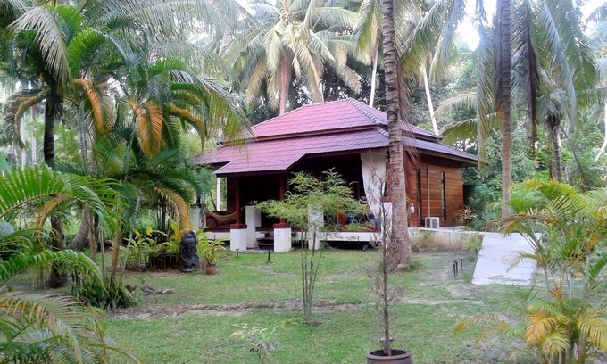 Hin Hong Villa | Villa Shalimar: A Peaceful Jungle Getaway