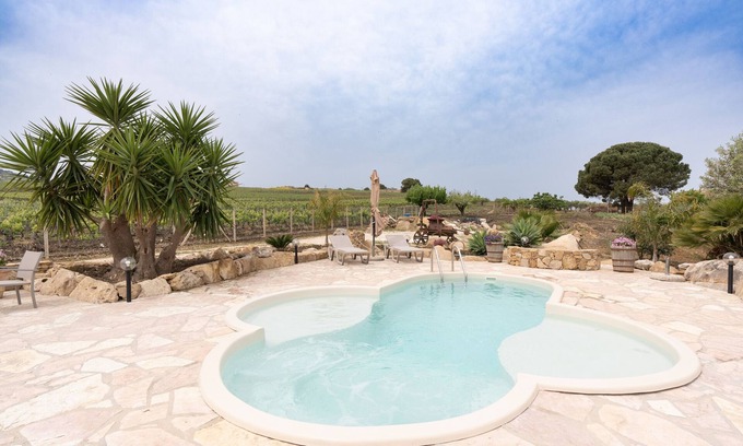 Buseto Palizzolo Villa | Villa 'Siciliana' with Private Pool, Mountain View, Wi-Fi and Air Conditioning