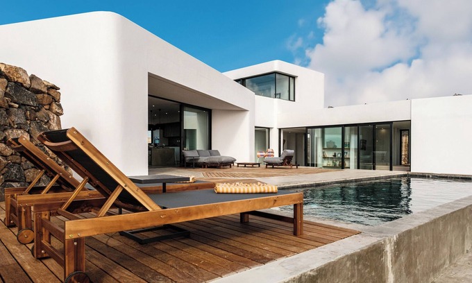 Lajares Villa | Villa Simone - 5 bedrooms - Heated swimming pool