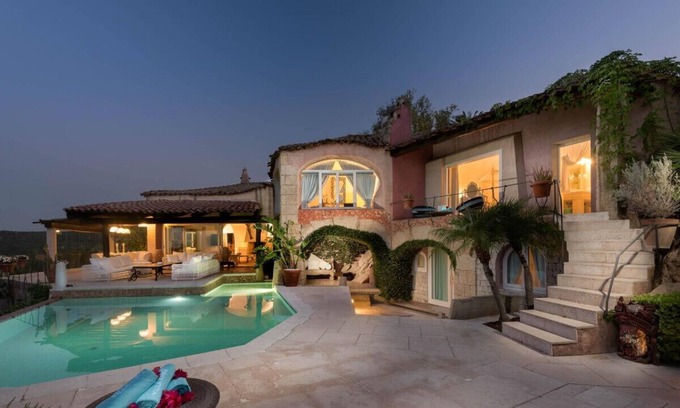 Pantogia Villa | Villa Smeraldo, a few steps from the sea