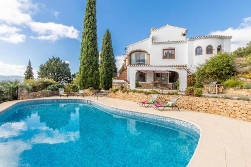Montgo de Toscamar Villa | Villa Sol y Luna