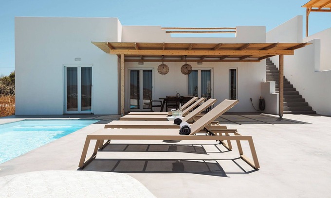 Glinado House | Villa Solena Brand-New with Pool Agia Anna Naxos