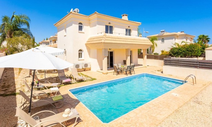 Kapparis Villa | Villa Solis - Three Bedroom Villa, Sleeps 6