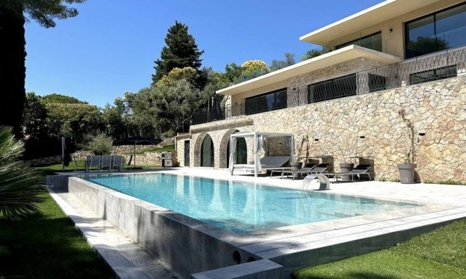 Mougins Villa | Villa Somptueuse Avec vue mer
