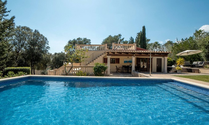 Crestatx Villa | Villa 'Son Sera' with Mountain View, Wi-Fi and Air Conditioning