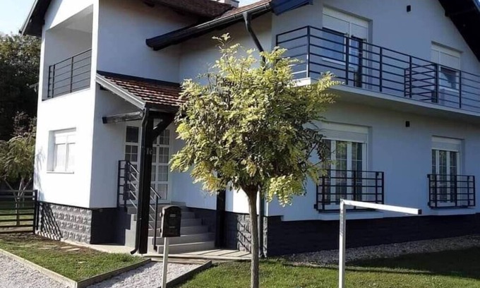 Karanac Villa | Villa Sorella beautiful 3-Bedroom Villa in Karanac