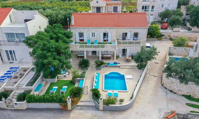 Lumbarda Villa | Villa Southern Beauty - six bedroom villa with a pool and jacuzzi on Island Korčula