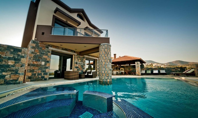 Katsikia Villa | Villa St Nicolas & Villa Theano 8 bedrooms