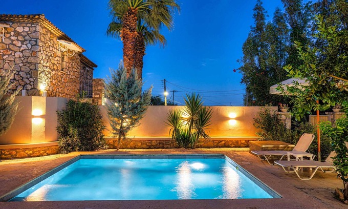 Drosia Villa | Villa Stavli - Three Bedroom Villa, Sleeps 6