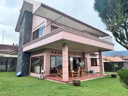 Tawangmangu Villa | Villa Sulthon
