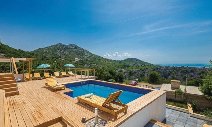 Lukovo Villa | Villa Sunshine