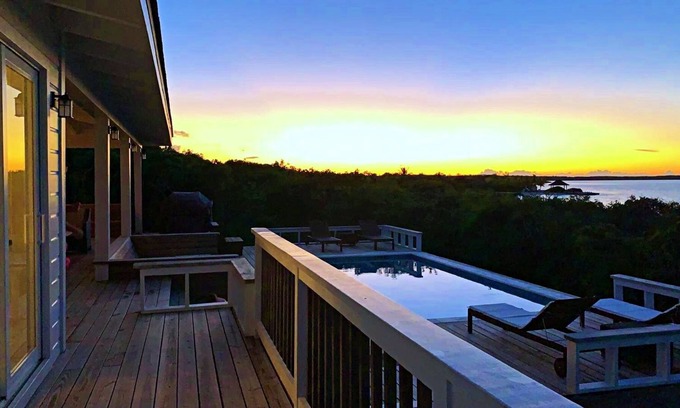 Hartswell Villa | Villa Surf House