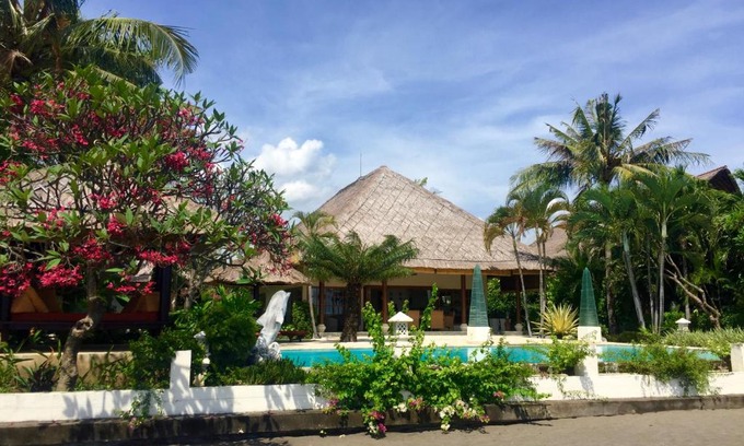 Dencarik Villa | Villa Surgawi