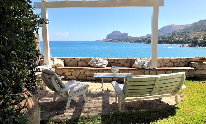 Mazzaforno House | Villa surrounded by greenery, with direct access to the sea, private swimming pool